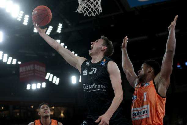 对手精准的 对手精准的