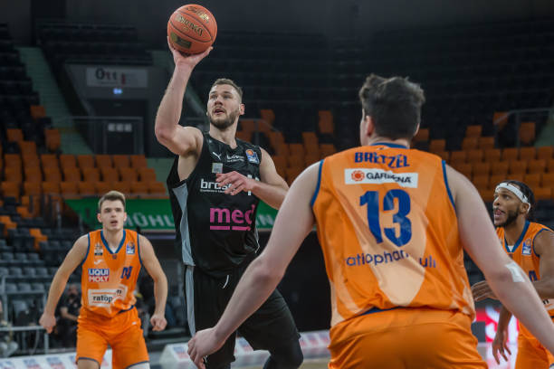 的严重犯规 的严重犯规